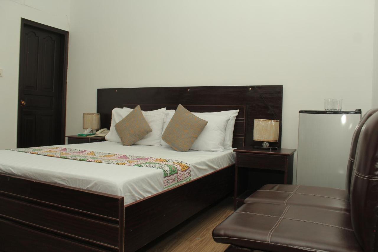 Hotel Hilton Bayview Lnn Karaczi Zewnętrze zdjęcie